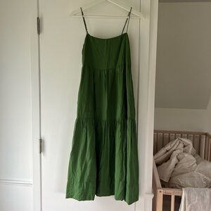 Abercrombie & Fitch Green Tiered Midi Dress